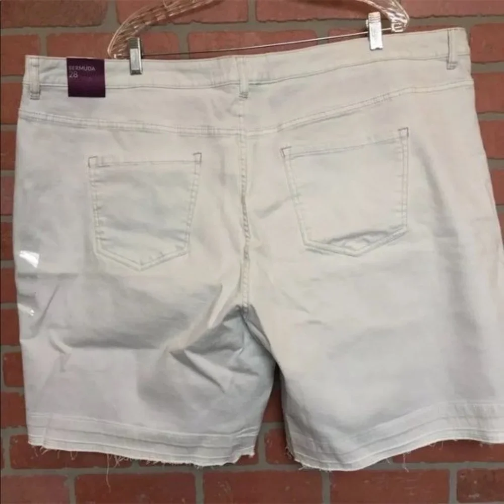 Lane Bryant Womens denim Bermuda shorts size 28 raw released hem NWT